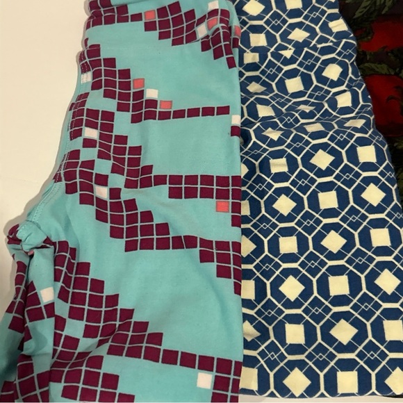 Lot Of 5 NWOT LuLaRoe Kids Leggings Size S/M- FUN colorful Prints, Tennis, Solid - Picture 2 of 5